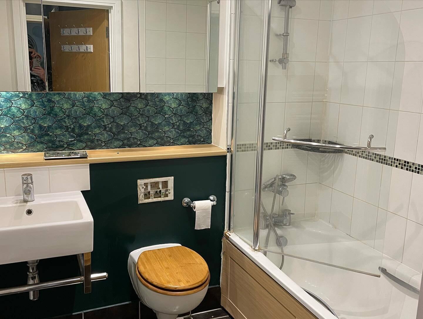 Bathrooms gallery image 12